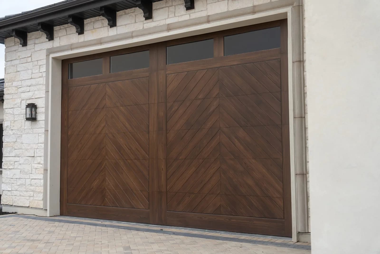 SHORELINE SERIES Color: Chestnut Design: Folkstone Window Design: Standard