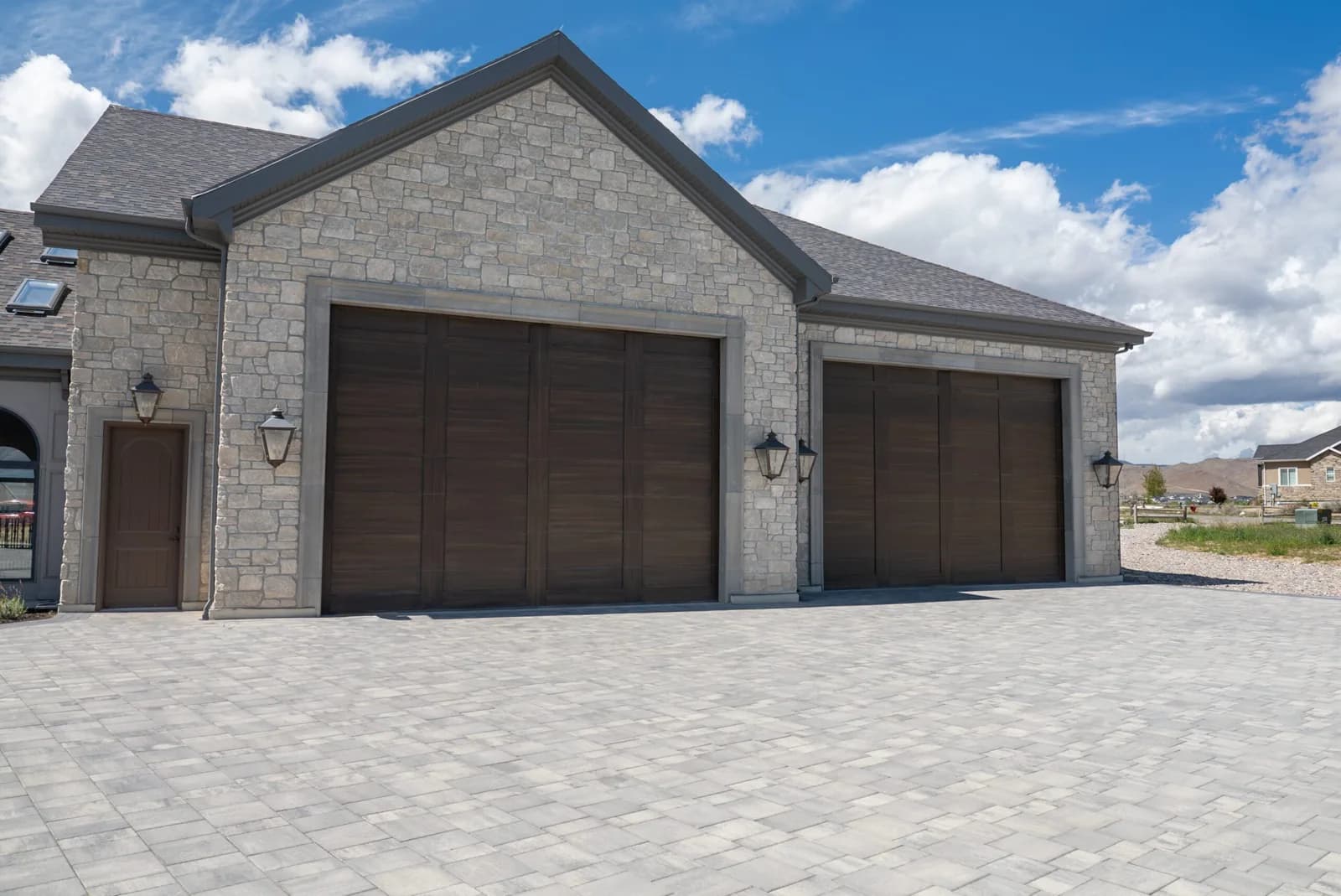 Vidor Cornerbrook garage door