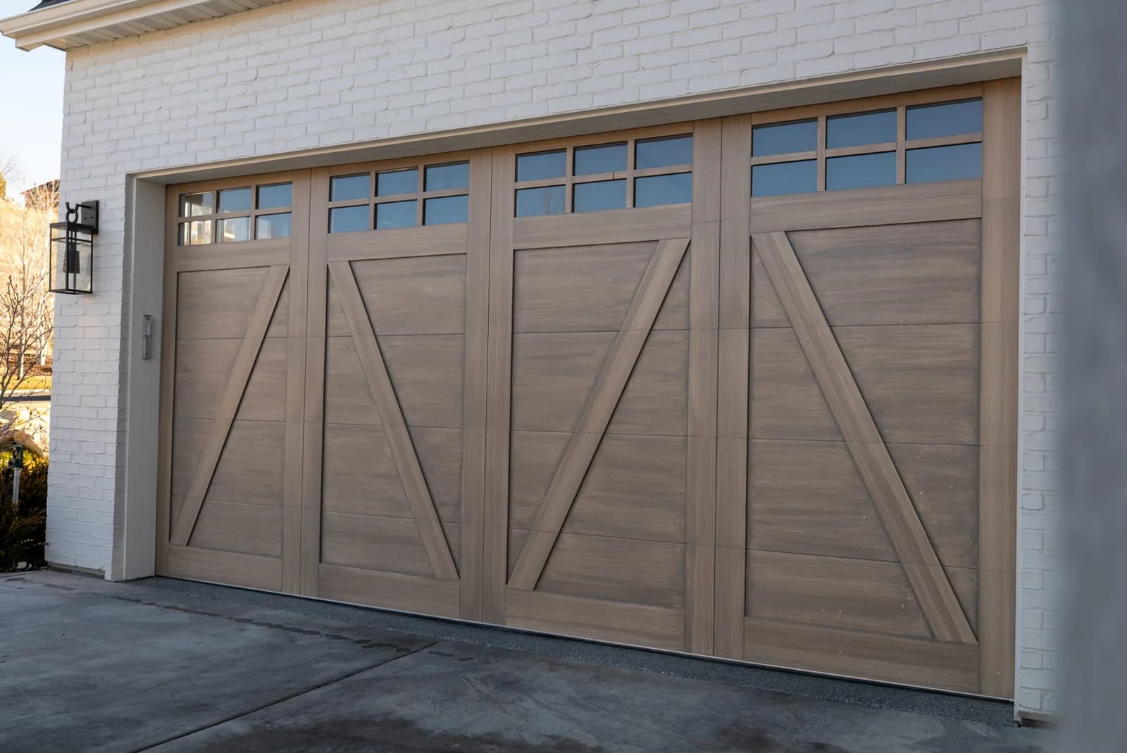 CORNERBROOK SERIES Color: Driftwood Design: Woodrow Window Design: 6 Grid
