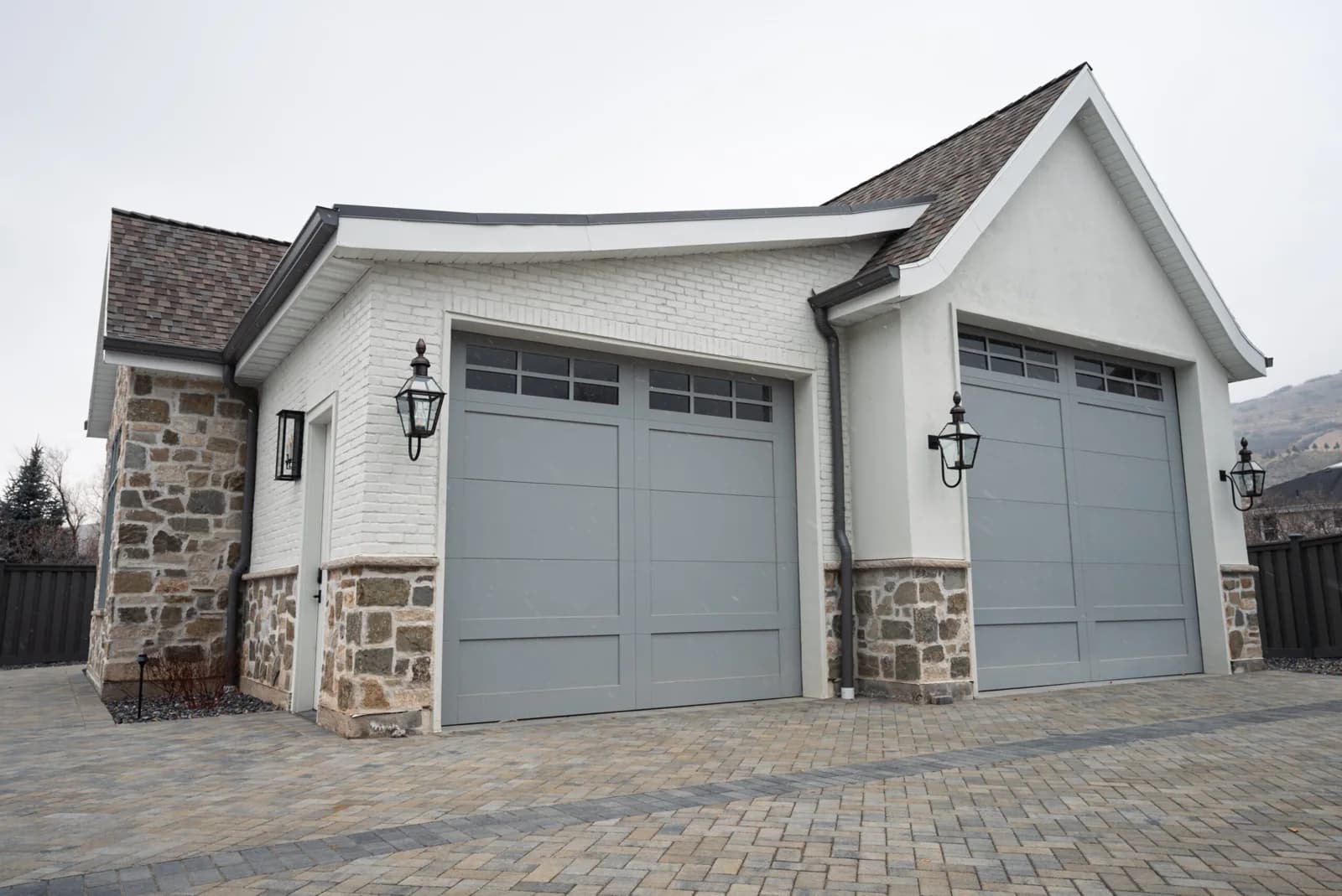 CORNERBROOK SERIES Color: Custom Design: Andover Window Design: 6 Grid