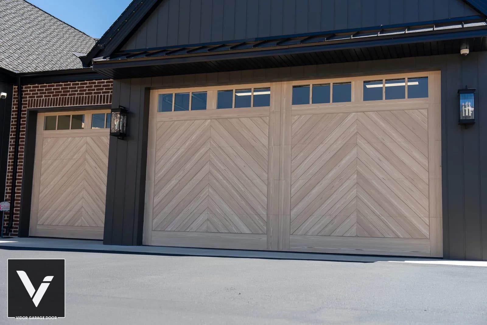 SHORELINE SERIES Color: White Oak Design: Folkstone Window Design: 3 Lite