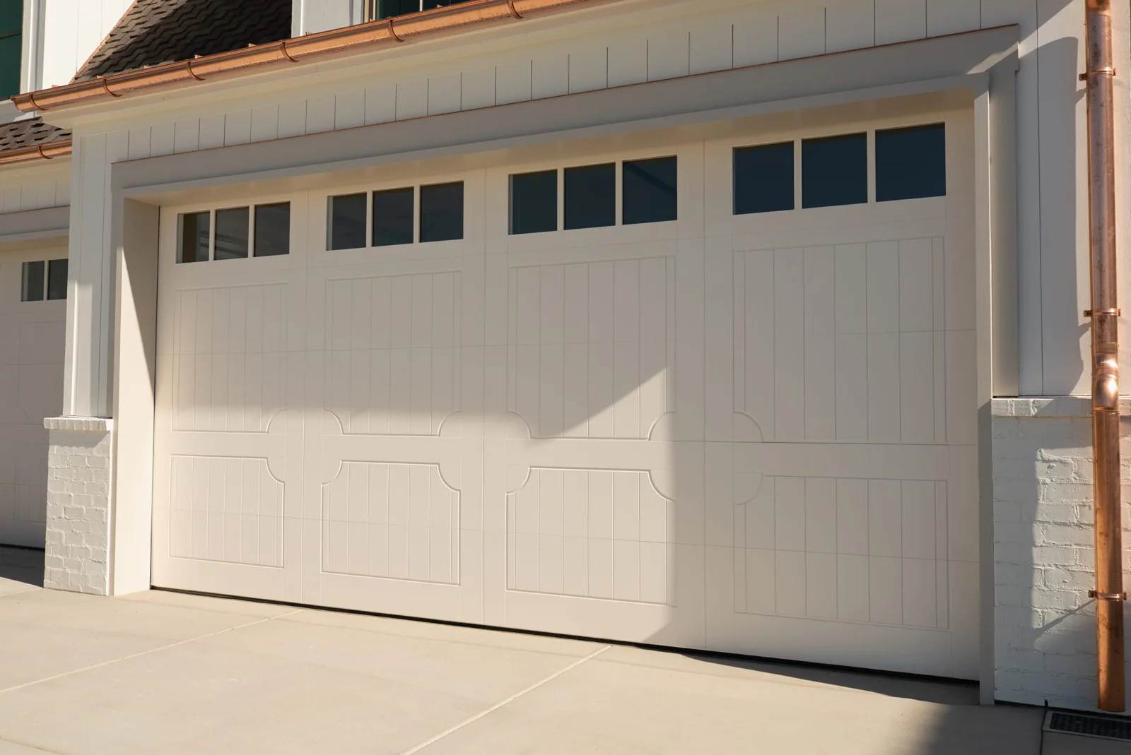 SHORELINE SERIES Color: Balboa Mist Design: Custom Window Design: 3 Lite