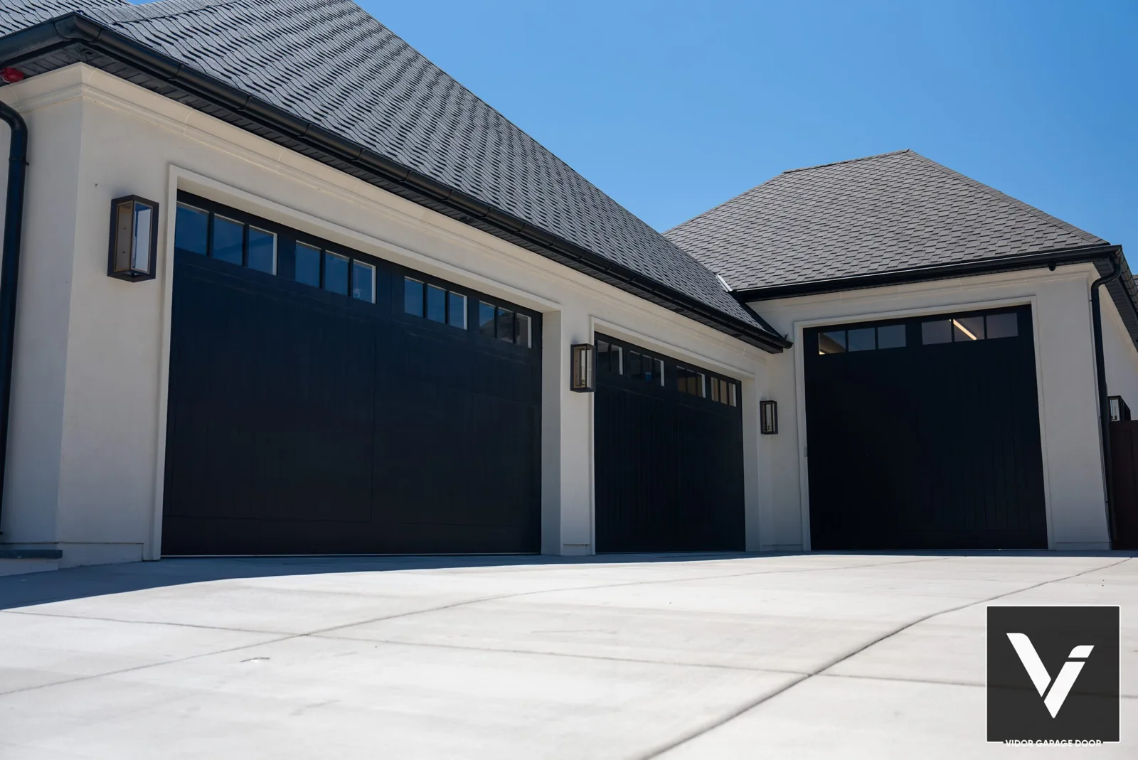 SHORELINE SERIES Color: Black Design: Anais Window Design: 3 Lite
