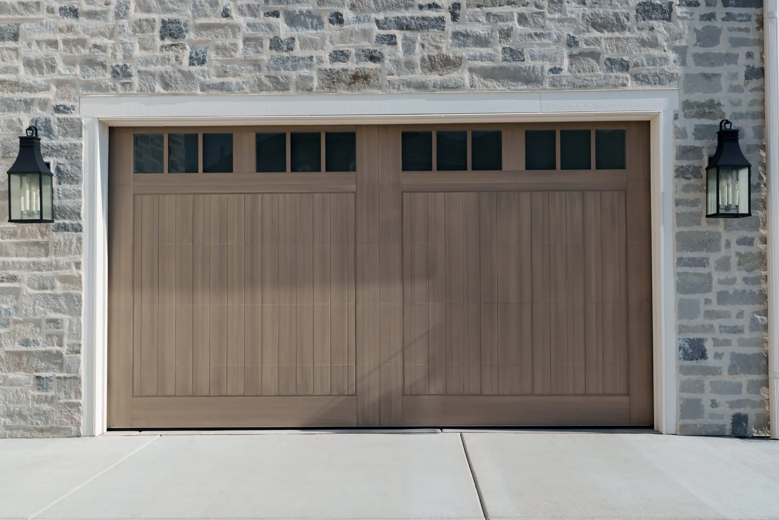 Shoreline garage door